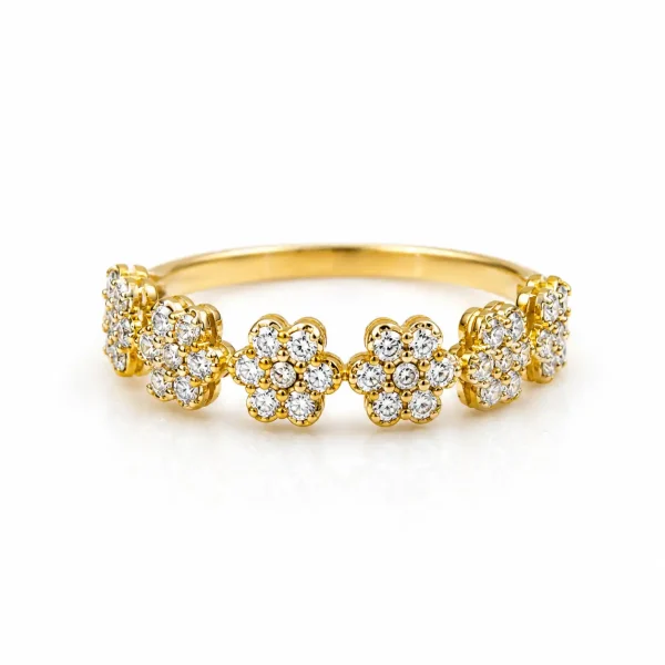 Anillo de oro para mujer 18k diseño tréboles con 35 circones transparentes